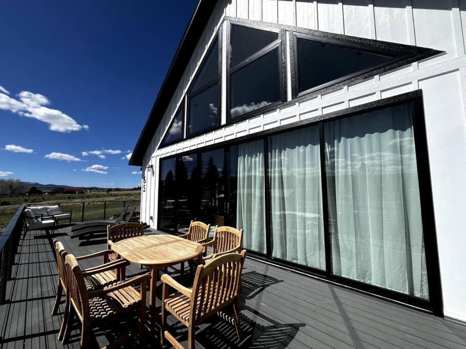 Red Rock Retreat Stunning Floor To Ceiling Views Villa Hatch Exterior foto